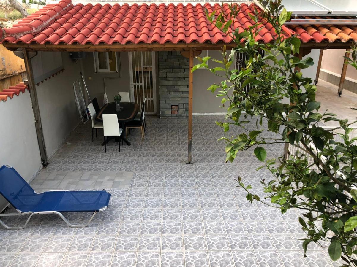 La Vita Apartments-Near Airport & Sea Loútsa Exterior foto